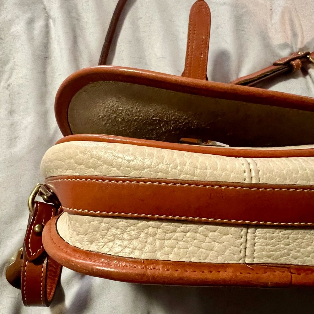 Dooney & Bourke Crossbody Bag RARE - Picture 8 of 9